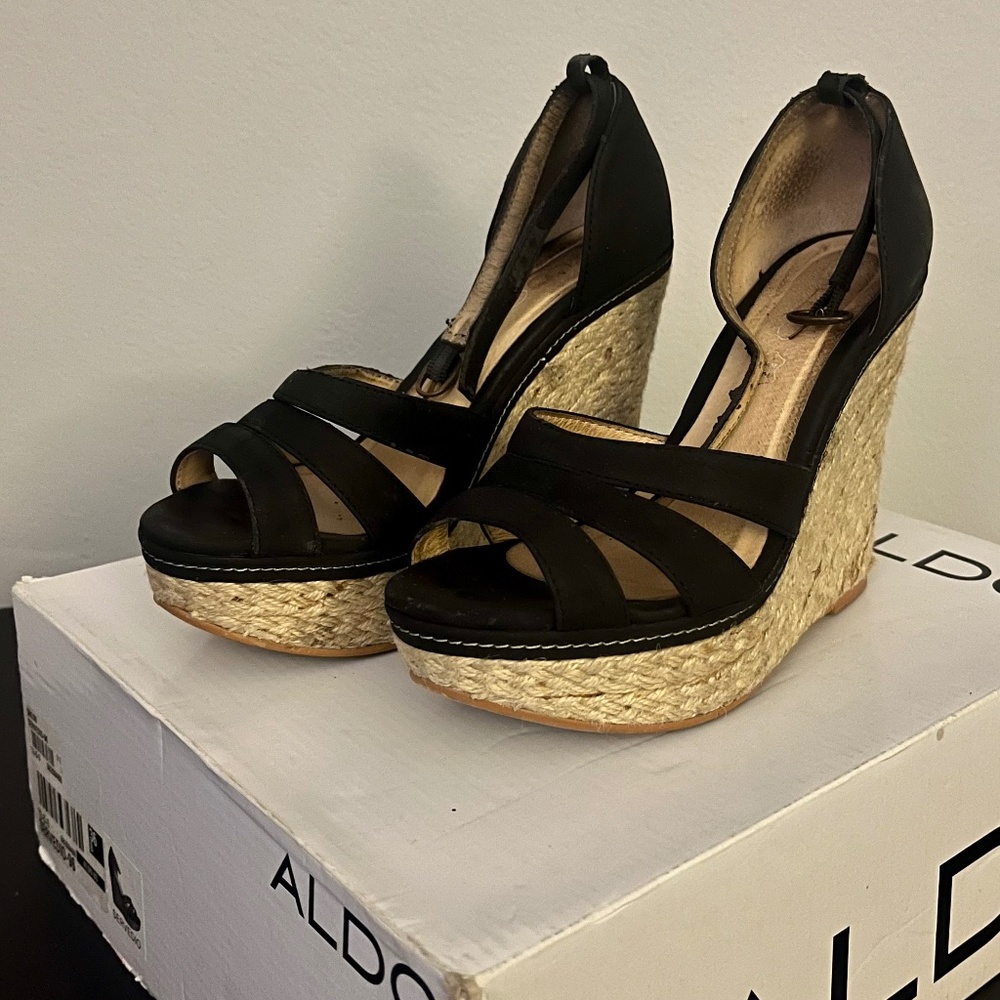 ALDO wedge
